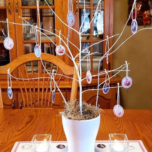 Beautiful Inexpensive Centerpiece Idea Using Favor Tags - Favors Today