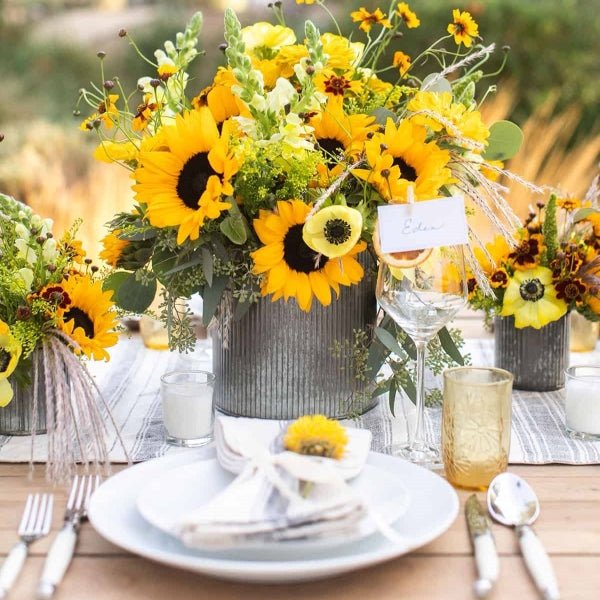 
    Sunflower Design Party Favors
  